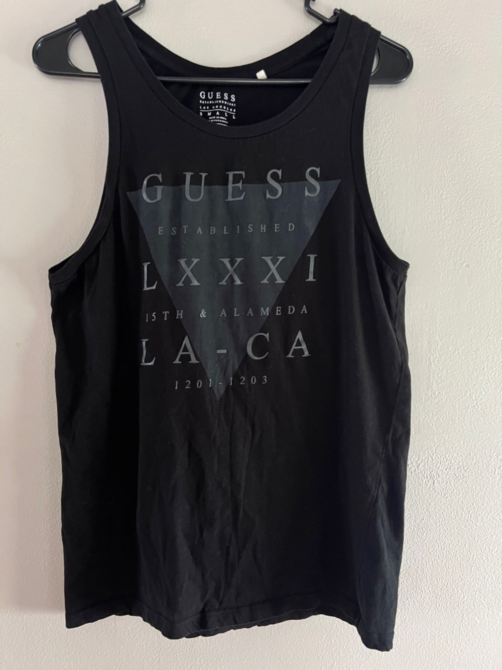 GUESS mens size small tank